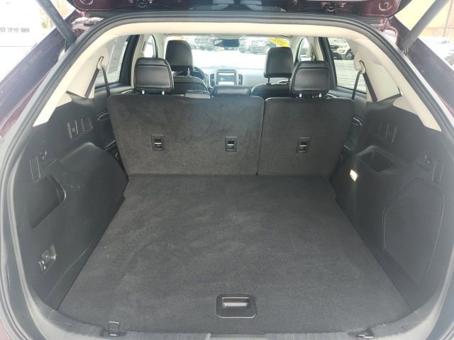 Used 2023 Ford Edge Titanium w/ Class II Trailer Tow Package image 15