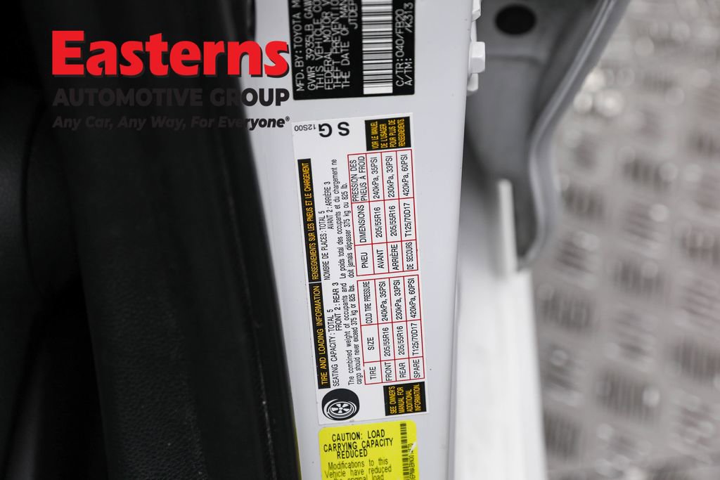 Used 2022 Toyota Corolla LE image 35