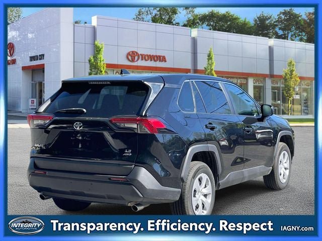 Used 2025 Toyota RAV4 LE AWD/4WD image 6