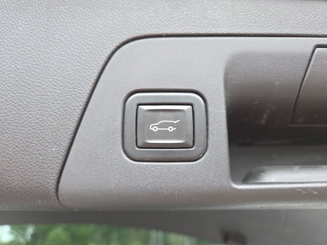 Used 2021 Buick Envision Essence w/ Sport Touring Package AWD/4WD image 46