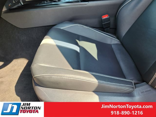 Used 2025 Toyota Camry SE FWD image 24