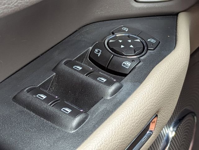 Used 2020 Ford Expedition XLT w/ Equipment Group 202A RWD image 27