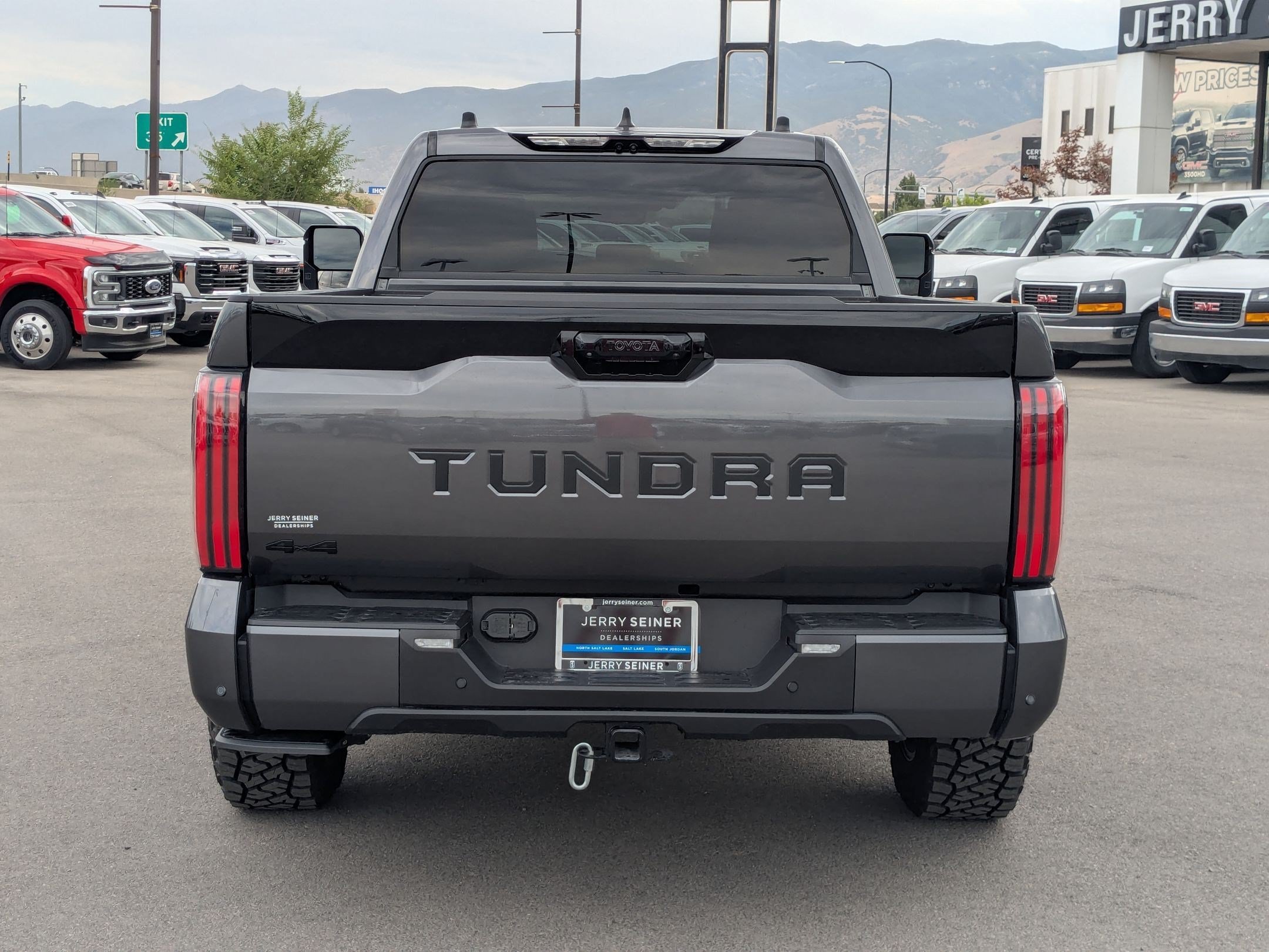 Used 2026 Toyota Tundra Platinum AWD/4WD image 4