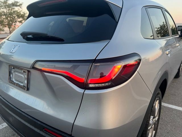 New 2026 Honda HR-V LX image 9