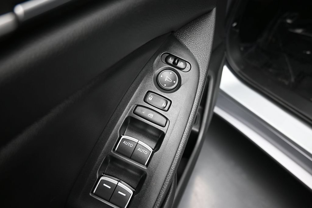 Certified 2019 Honda Accord LX image 19