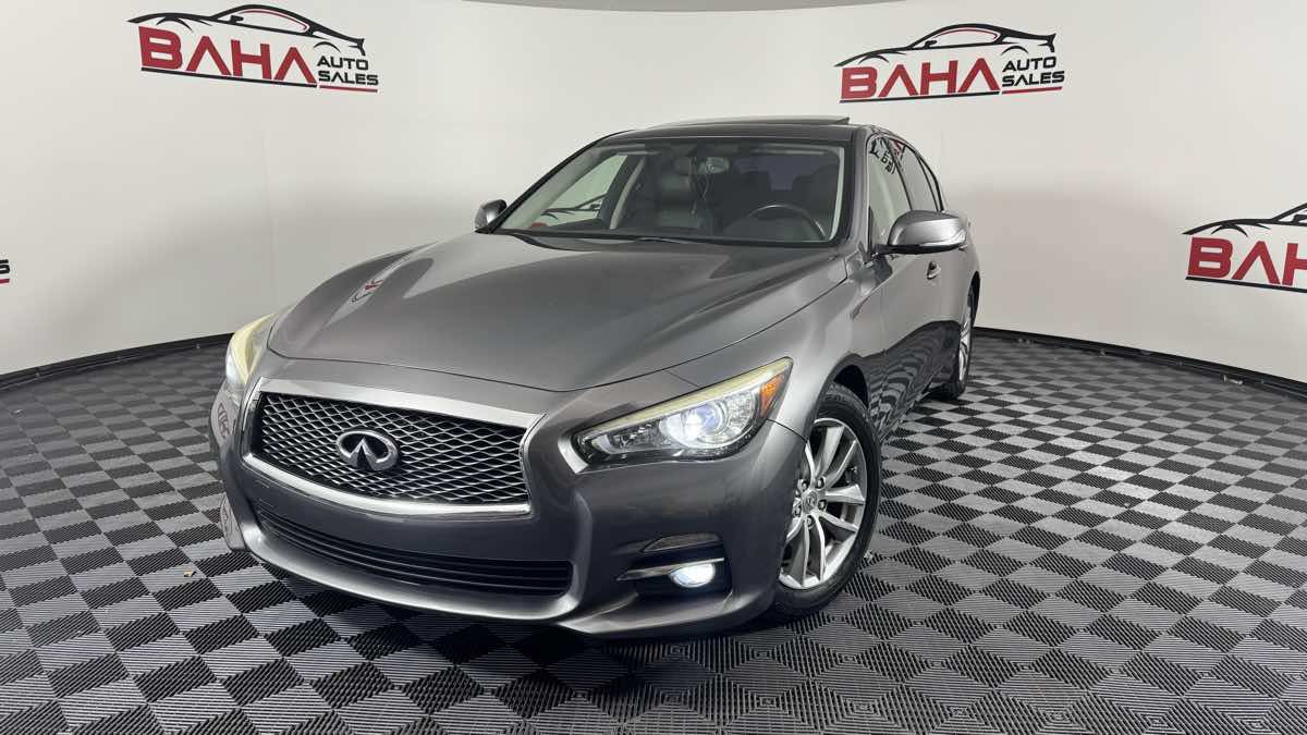 Used 2015 INFINITI Q50 Premium w/ Cargo Package RWD image 2