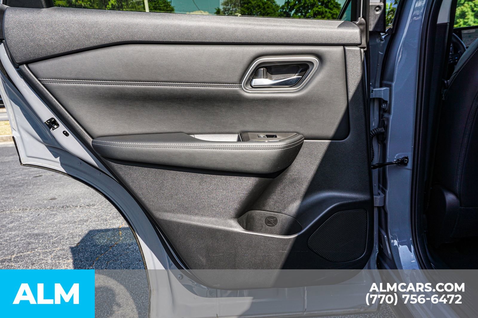 Used 2025 Nissan Rogue Platinum FWD image 61