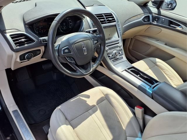Used 2020 Lincoln MKZ Reserve w/ Monochromatic Package FWD image 21