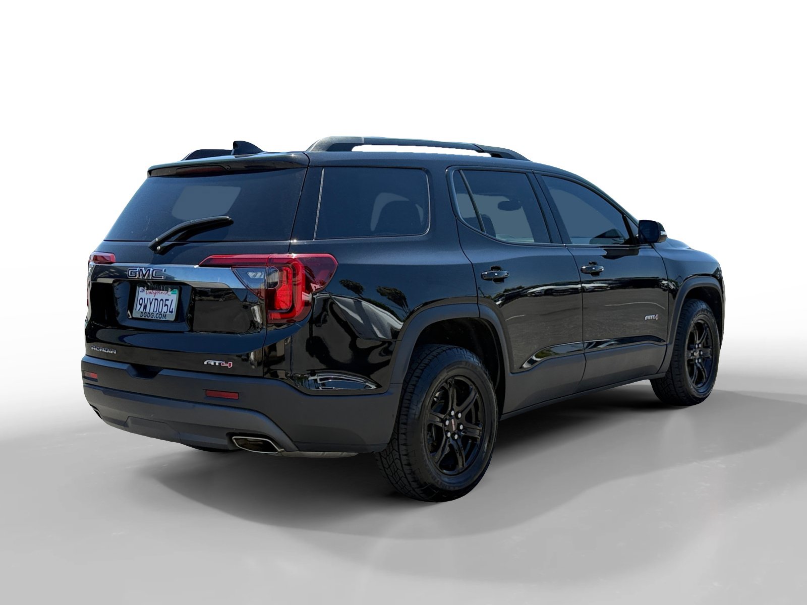 Used 2023 GMC Acadia AT4 w/ Technology Package AWD/4WD image 5