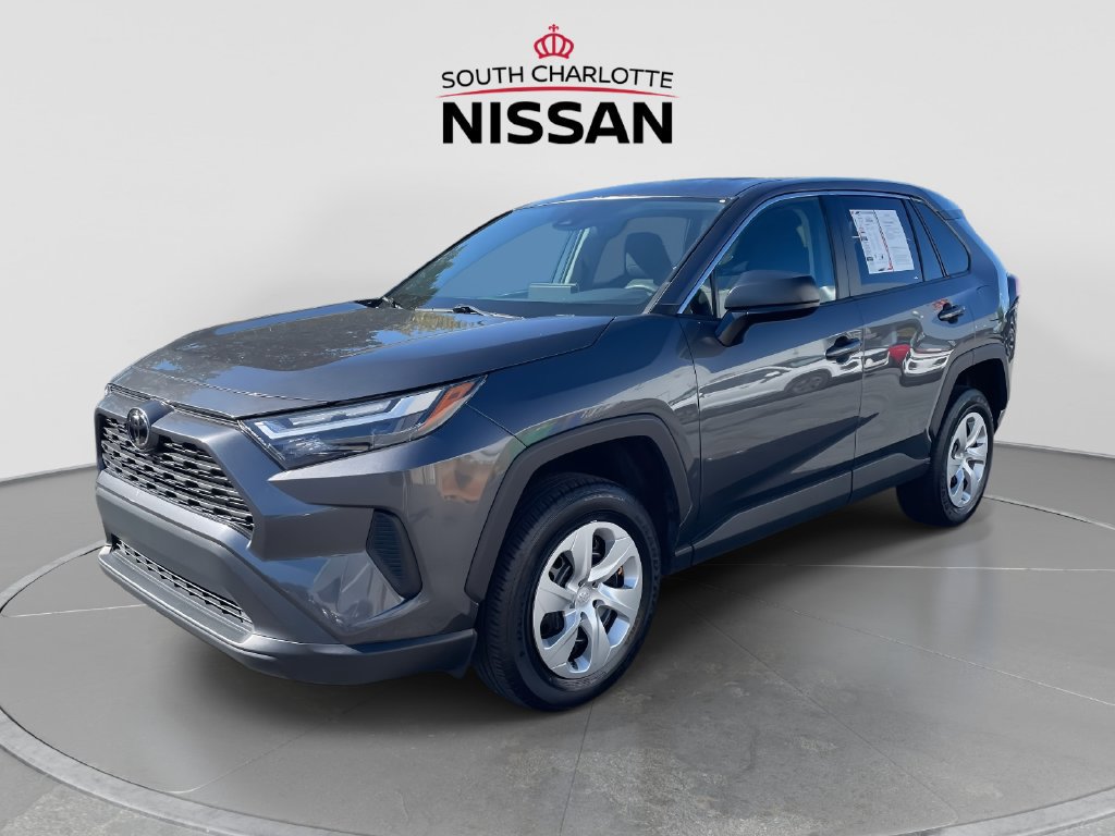 Used 2025 Toyota RAV4 LE FWD image 3