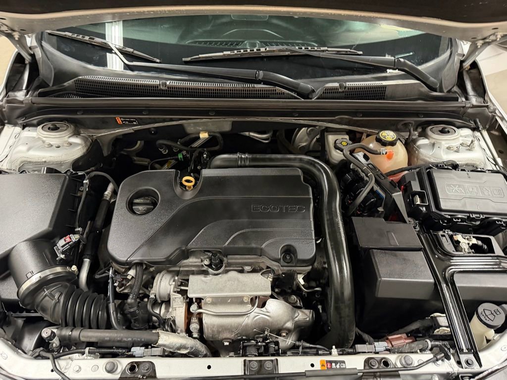 Certified 2020 Chevrolet Malibu LT FWD image 36