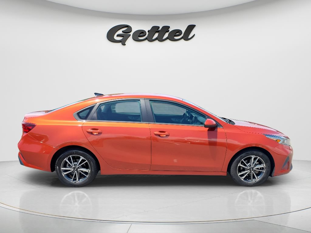 Used 2023 Kia Forte LXS FWD image 4