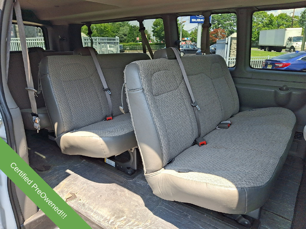 Used 2025 Chevrolet Express 3500 LT w/ LT Preferred Equipment Group RWD image 12