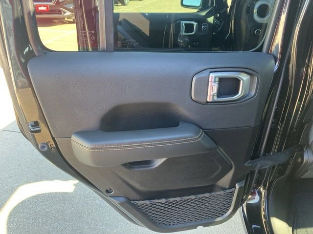 Certified 2025 Jeep Wrangler Unlimited Sahara AWD/4WD image 22
