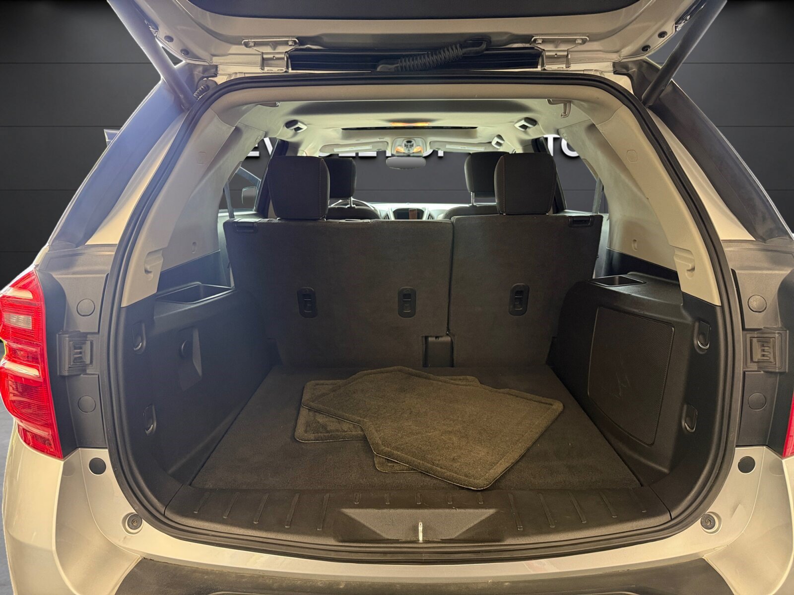 Used 2017 Chevrolet Equinox LT w/ Convenience Package FWD image 17
