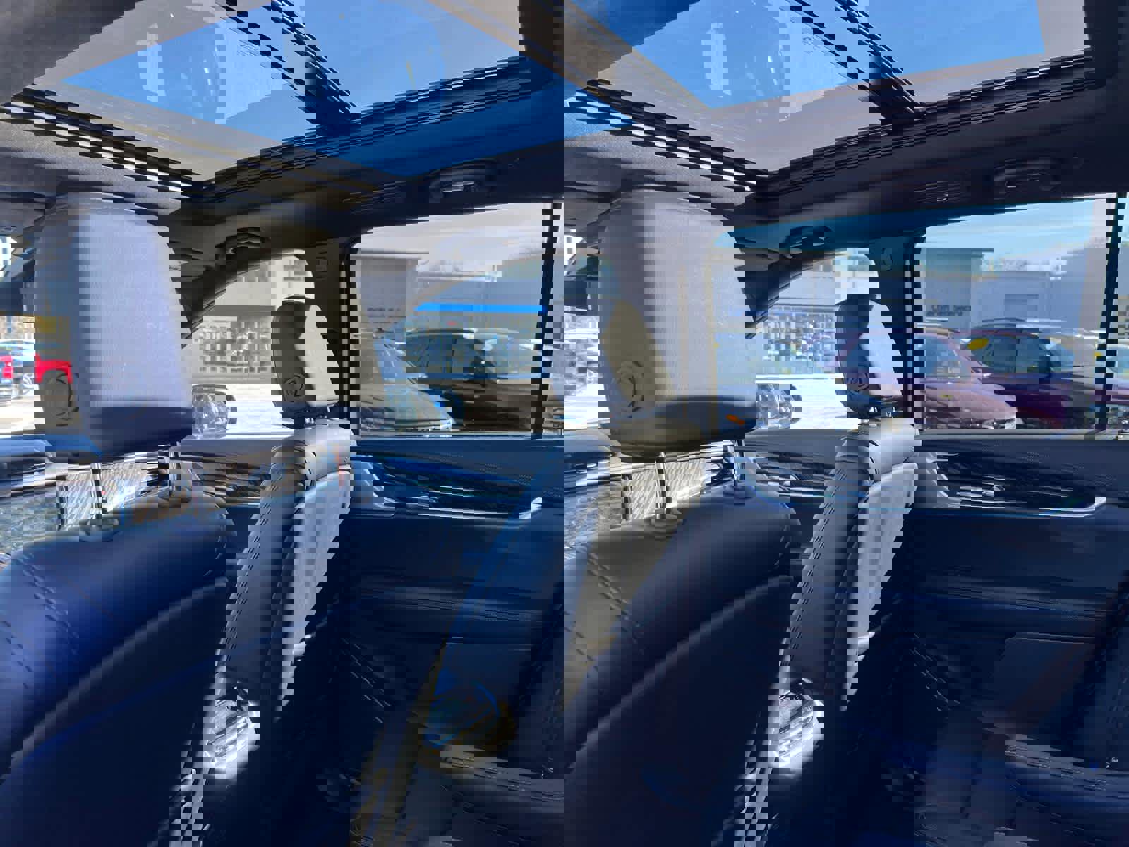 Certified 2025 Cadillac XT6 Premium Luxury image 31