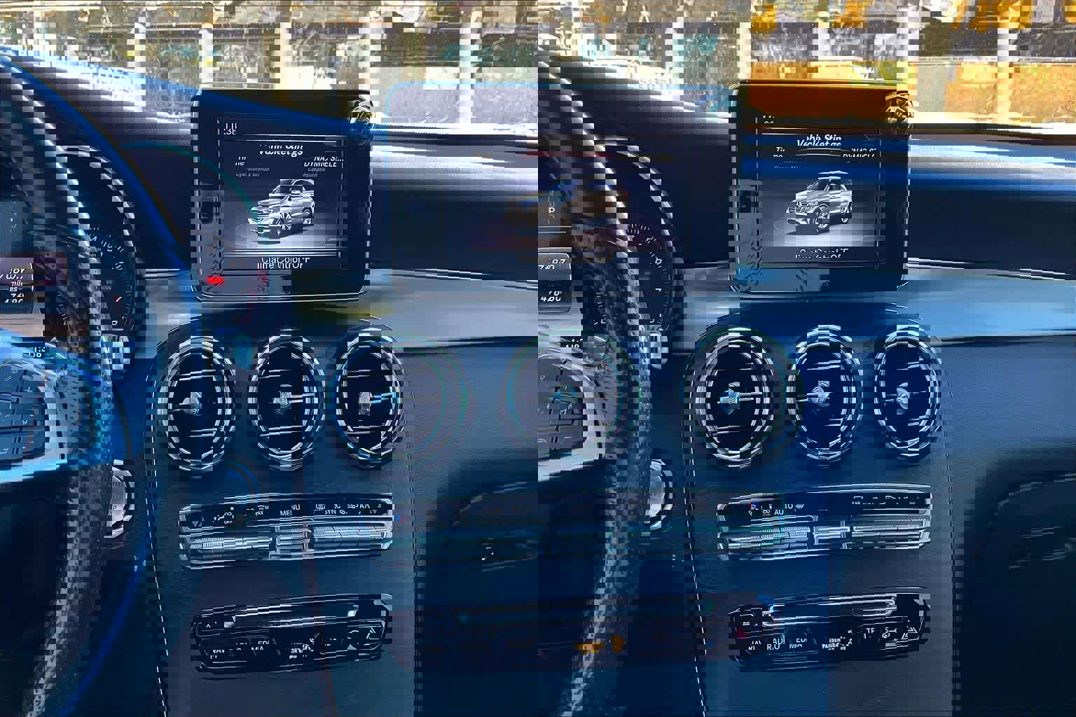 Used 2019 Mercedes-Benz GLC 300 image 6