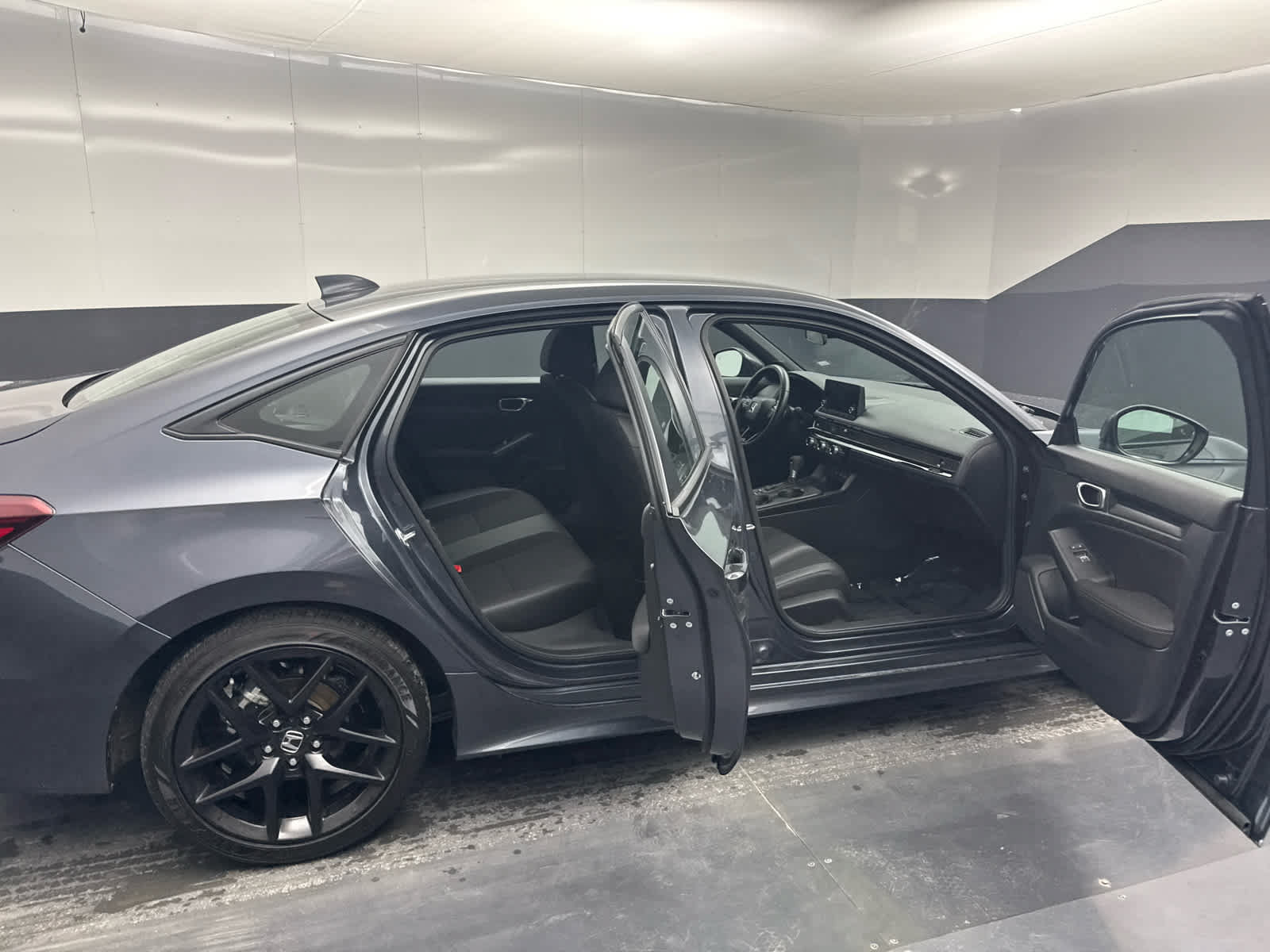 Used 2025 Honda Civic Sport image 59