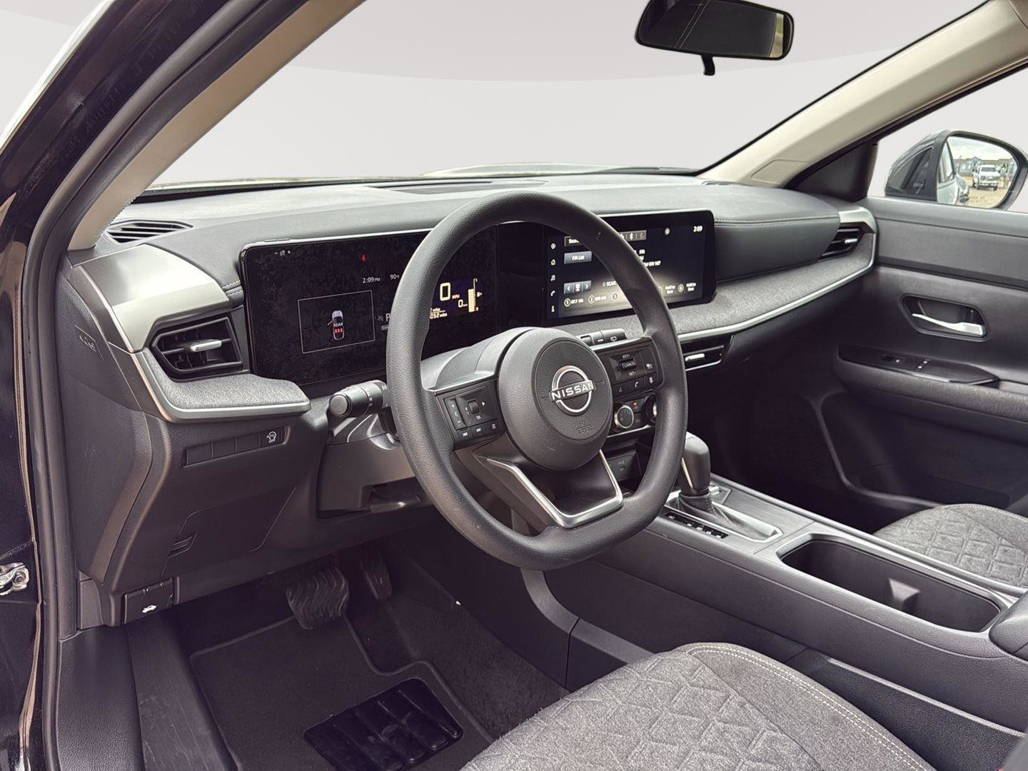 Used 2025 Nissan Kicks SV image 23