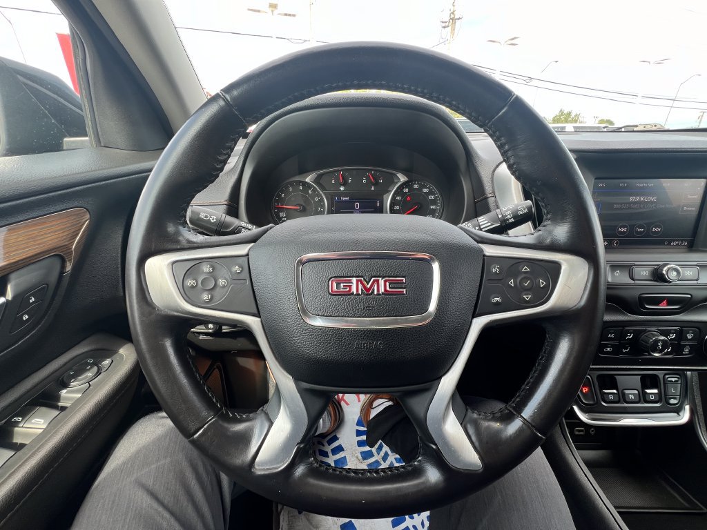 Used 2020 GMC Terrain SLE w/ Driver Convenience Package FWD image 17