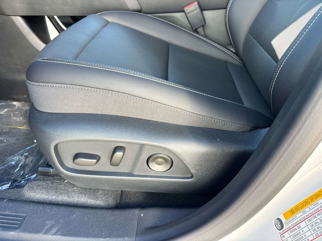 New 2026 GMC Terrain Elevation w/ Elevation Premium Package AWD/4WD image 9