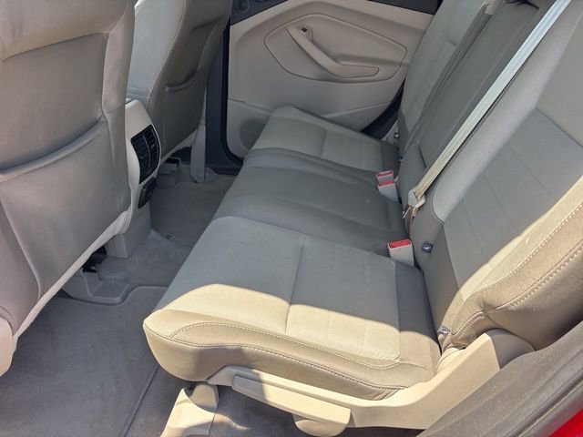 Used 2016 Ford Escape SE w/ Equipment Group 201A FWD image 10