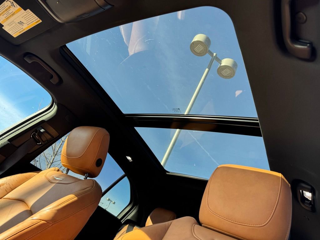 Used 2020 Cadillac XT4 Premium Luxury image 9