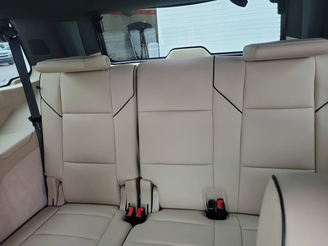 Certified 2023 Cadillac Escalade Premium Luxury w/ LPO, Floor Liner Package AWD/4WD image 37