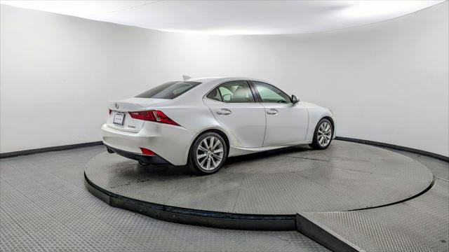 Used 2016 Lexus IS 200t image 8