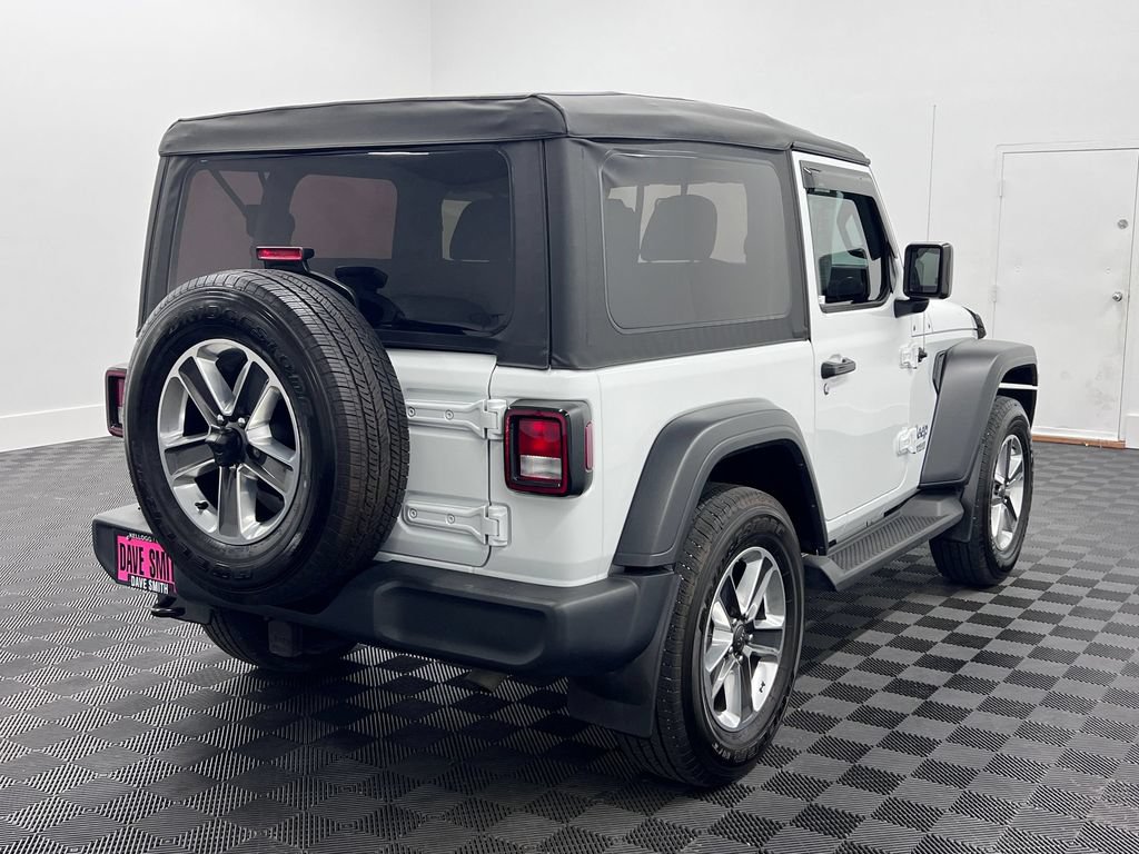 Used 2018 Jeep Wrangler Sport AWD/4WD image 9