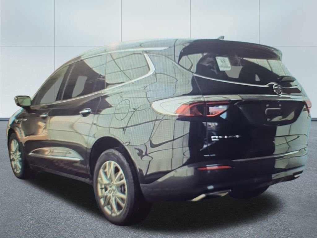 Used 2023 Buick Enclave Essence w/ Experience Buick Package image 5