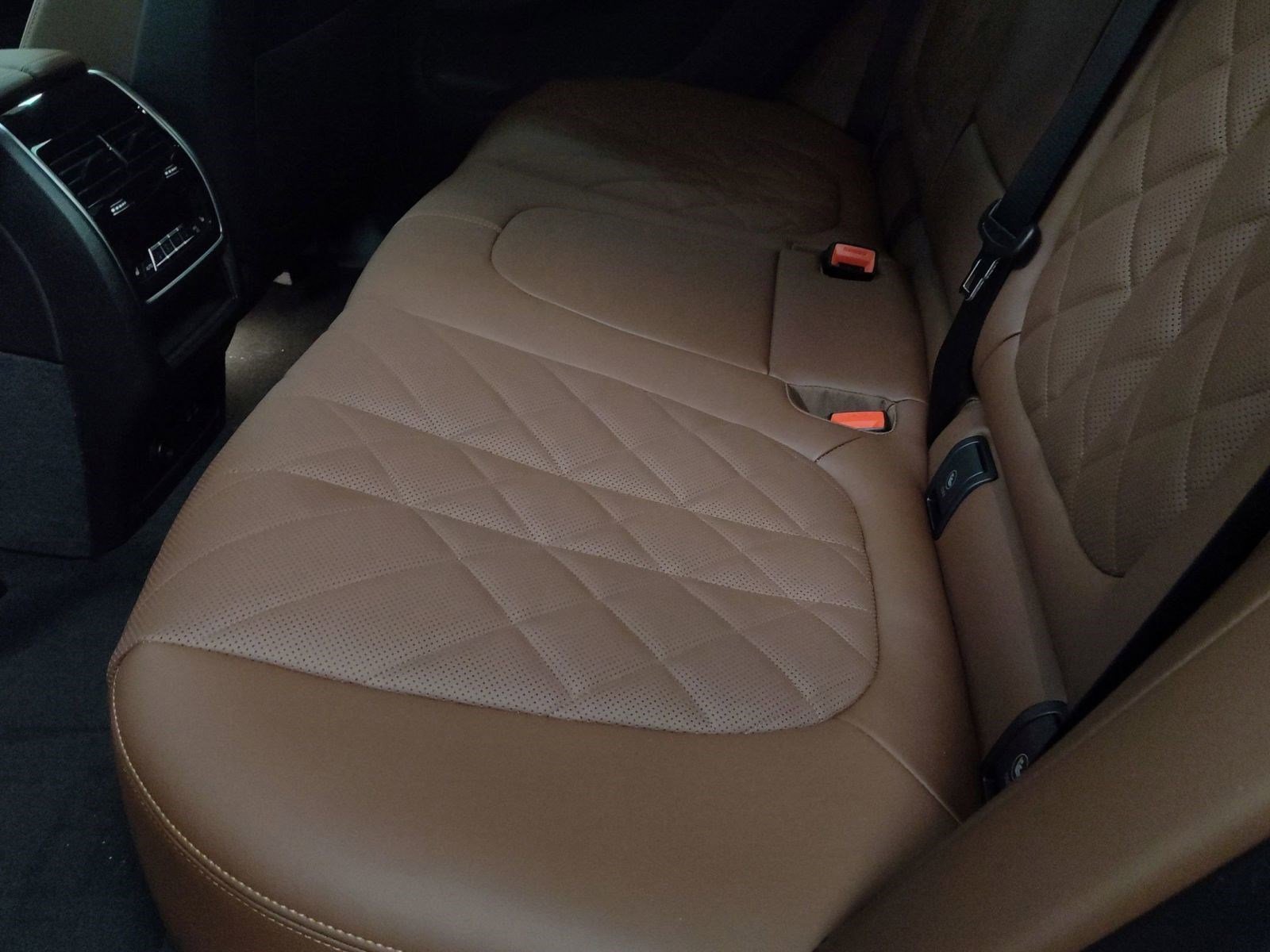 New 2026 BMW X5 xDrive50e w/ M Sport Package image 24