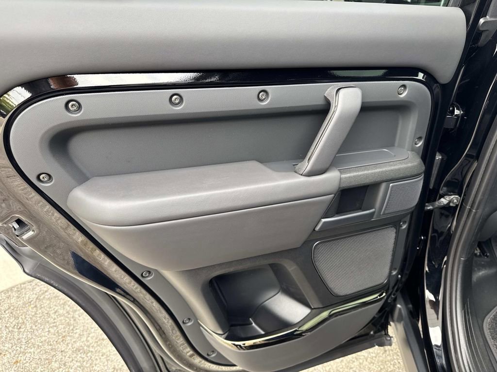 New 2026 Land Rover Defender 110 image 10