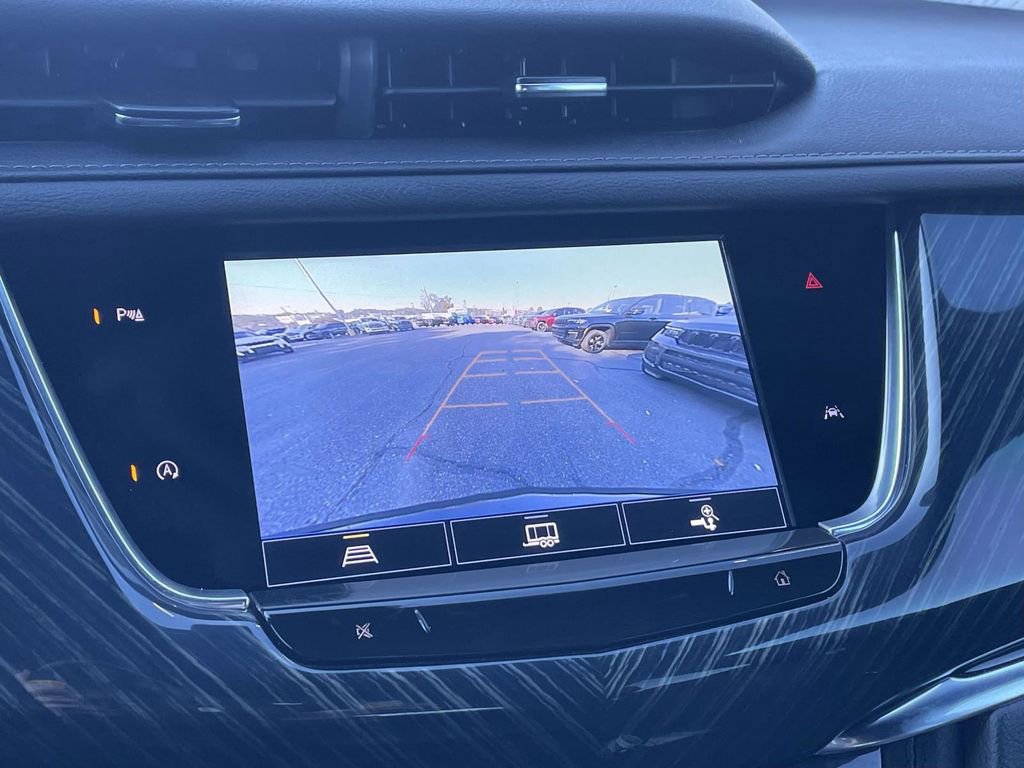Used 2023 Cadillac XT6 Premium Luxury image 36