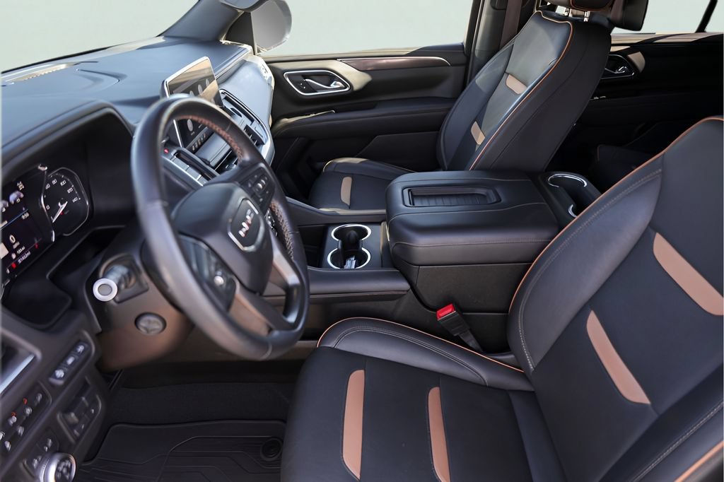Used 2021 GMC Yukon AT4 w/ AT4 Premium Plus Package AWD/4WD image 12