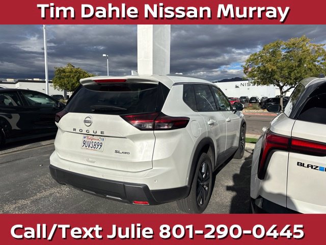 Used 2026 Nissan Rogue SL AWD/4WD image 14