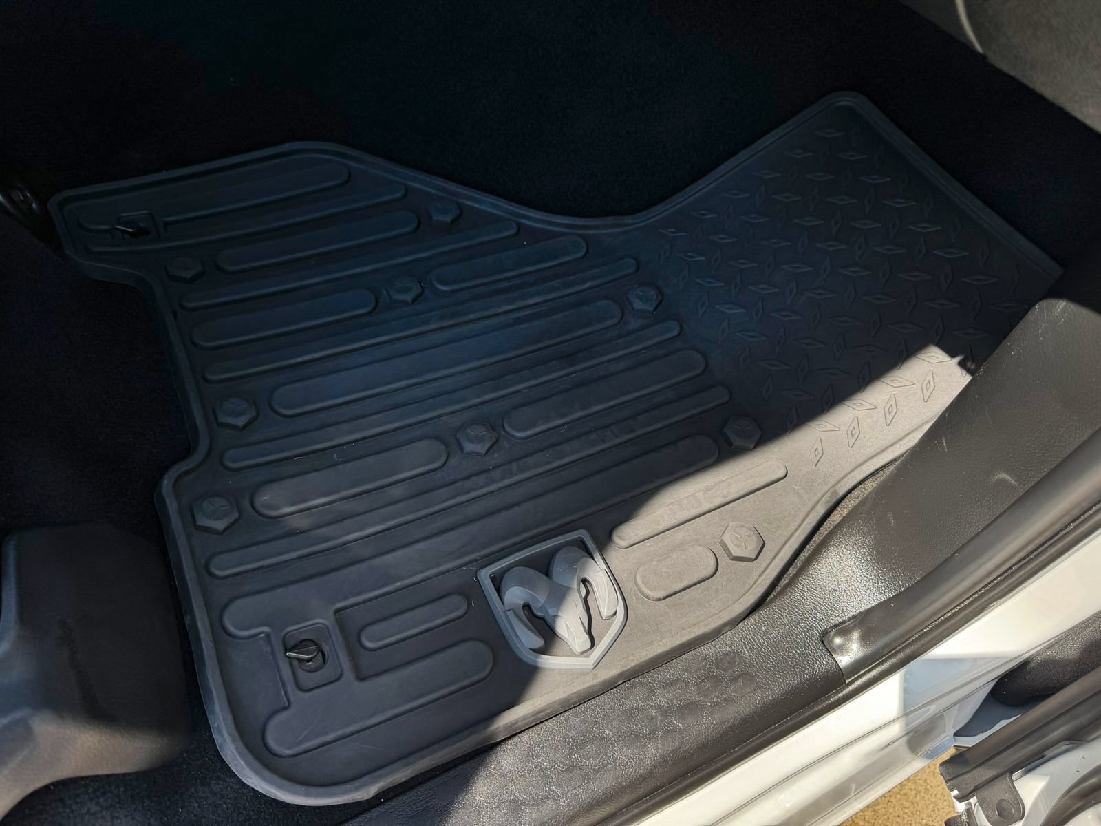 Used 2022 RAM 1500 Warlock AWD/4WD image 15