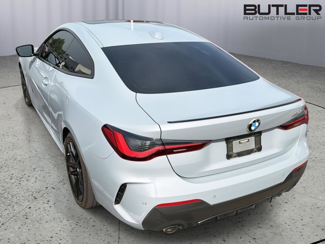 Certified 2024 BMW 430i Coupe w/ M Sport Package RWD image 10