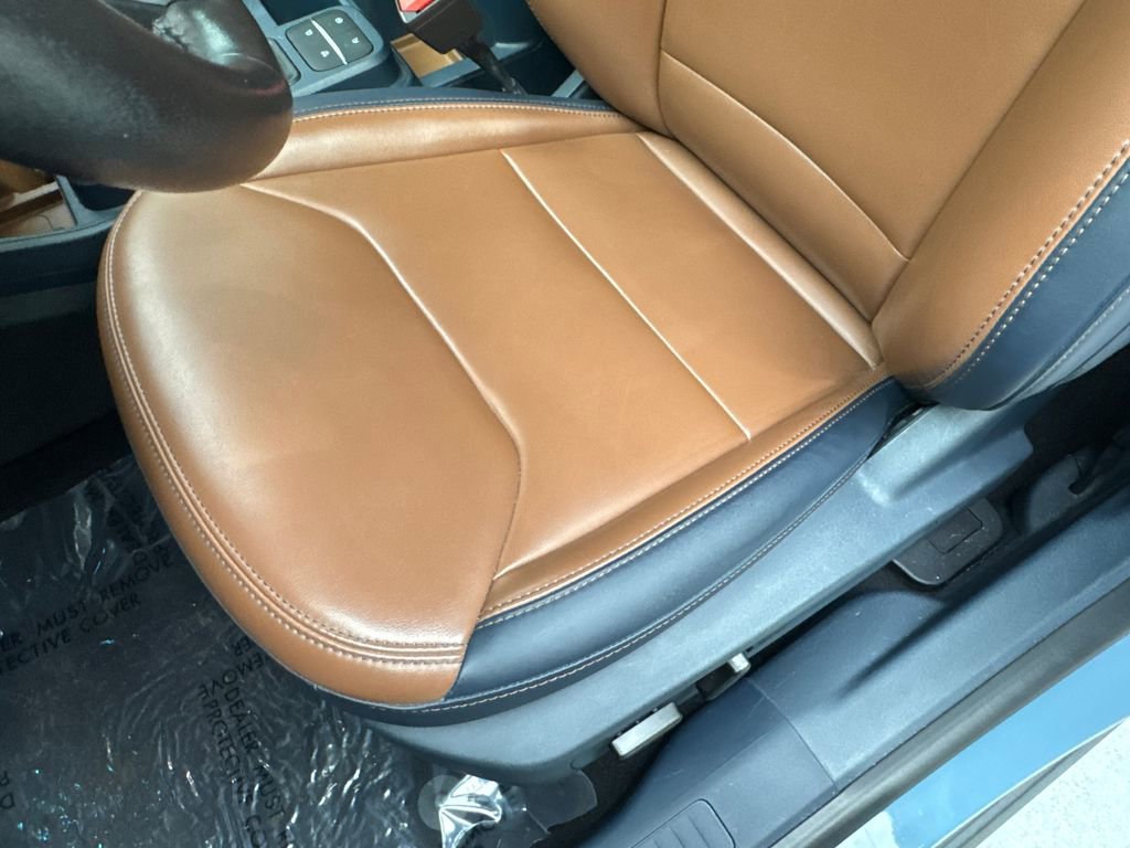 Used 2022 Ford Maverick Lariat w/ Lariat Luxury Package image 28