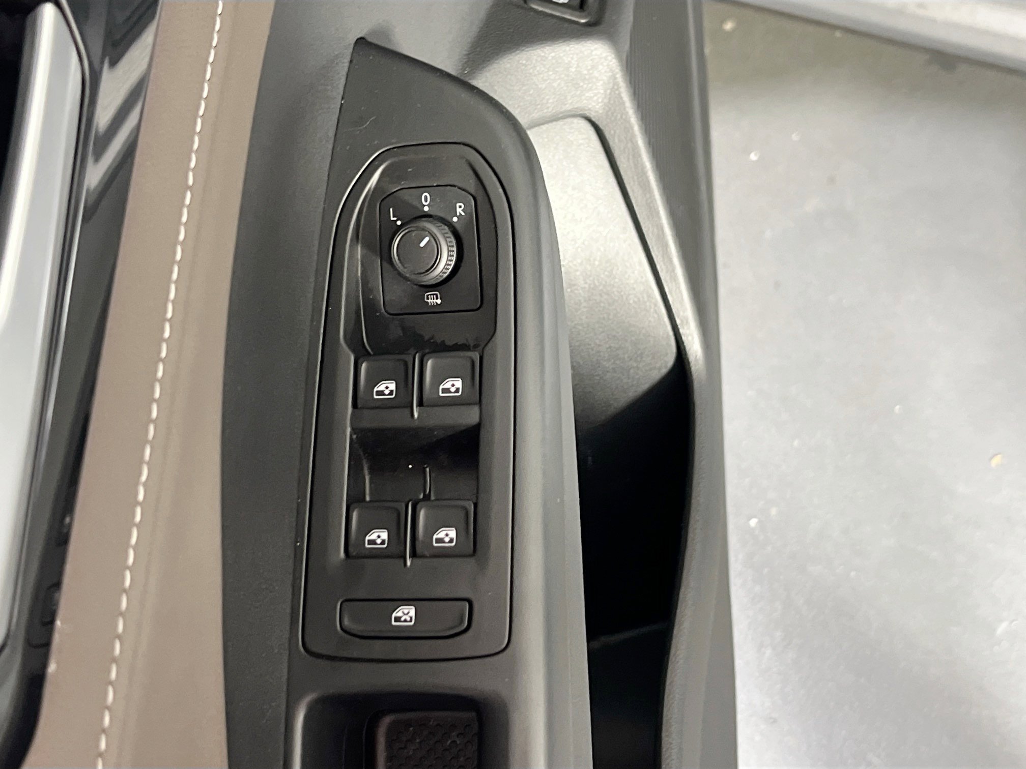 Used 2022 Volkswagen Taos SEL AWD/4WD image 17