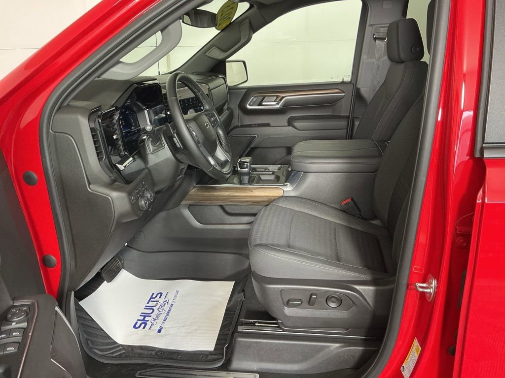 Used 2023 Chevrolet Silverado 1500 RST image 12