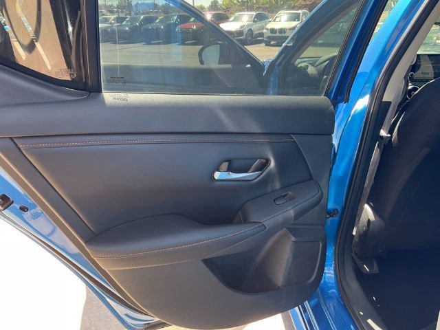 Used 2020 Nissan Sentra SR w/ Electronics Package FWD image 17