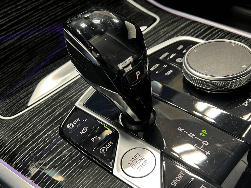 Used 2022 BMW X7 M50i w/ Cold Weather Package AWD/4WD image 33