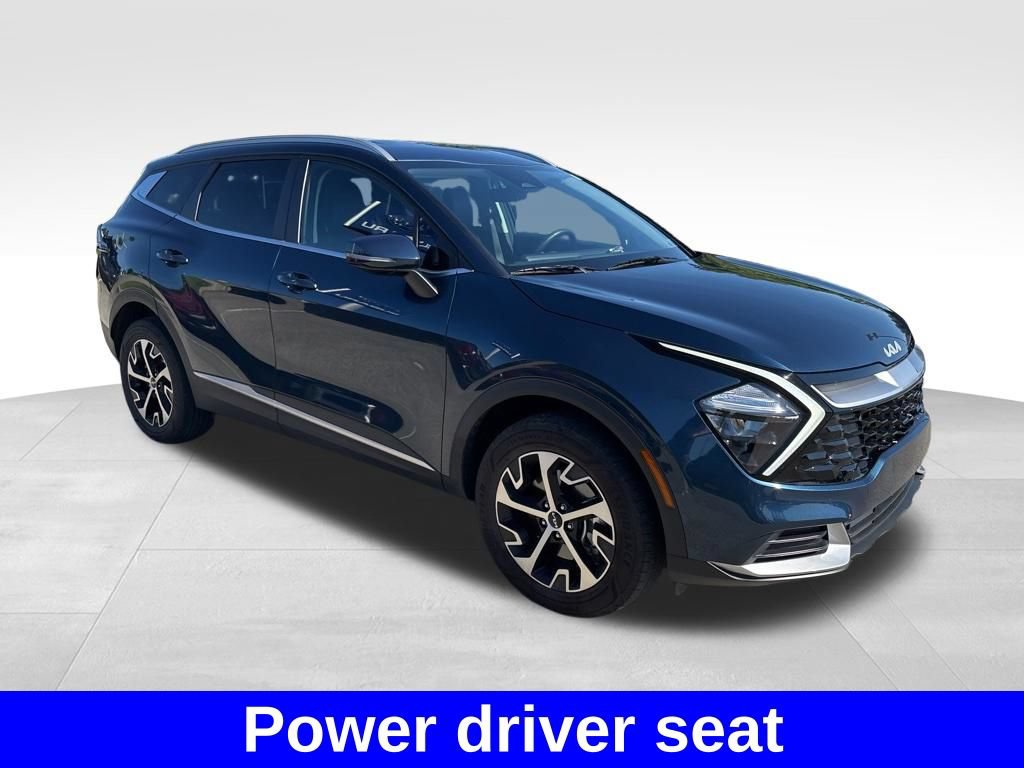 Used 2023 Kia Sportage EX AWD/4WD image 9
