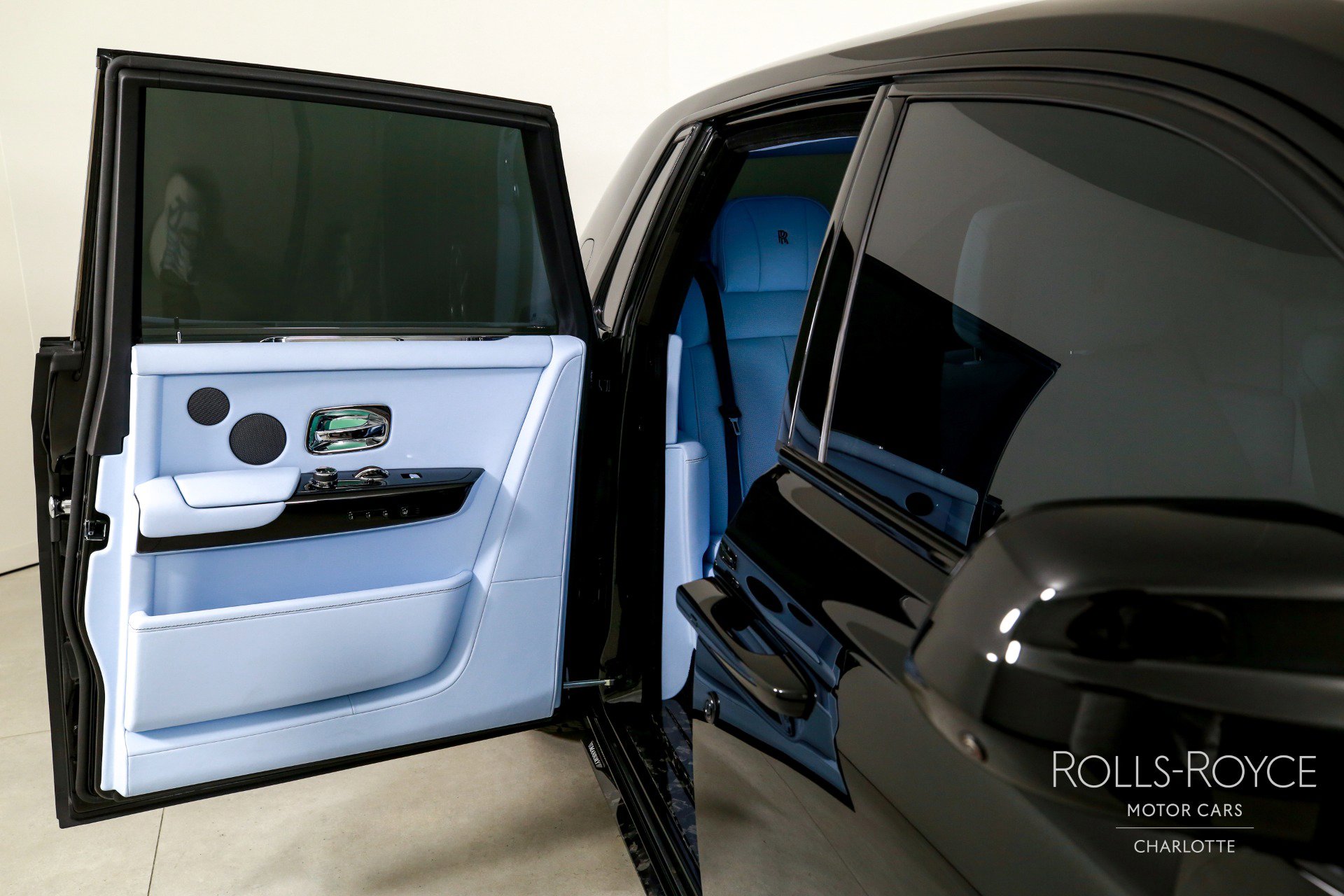 New 2026 Rolls-Royce Phantom Sedan image 28