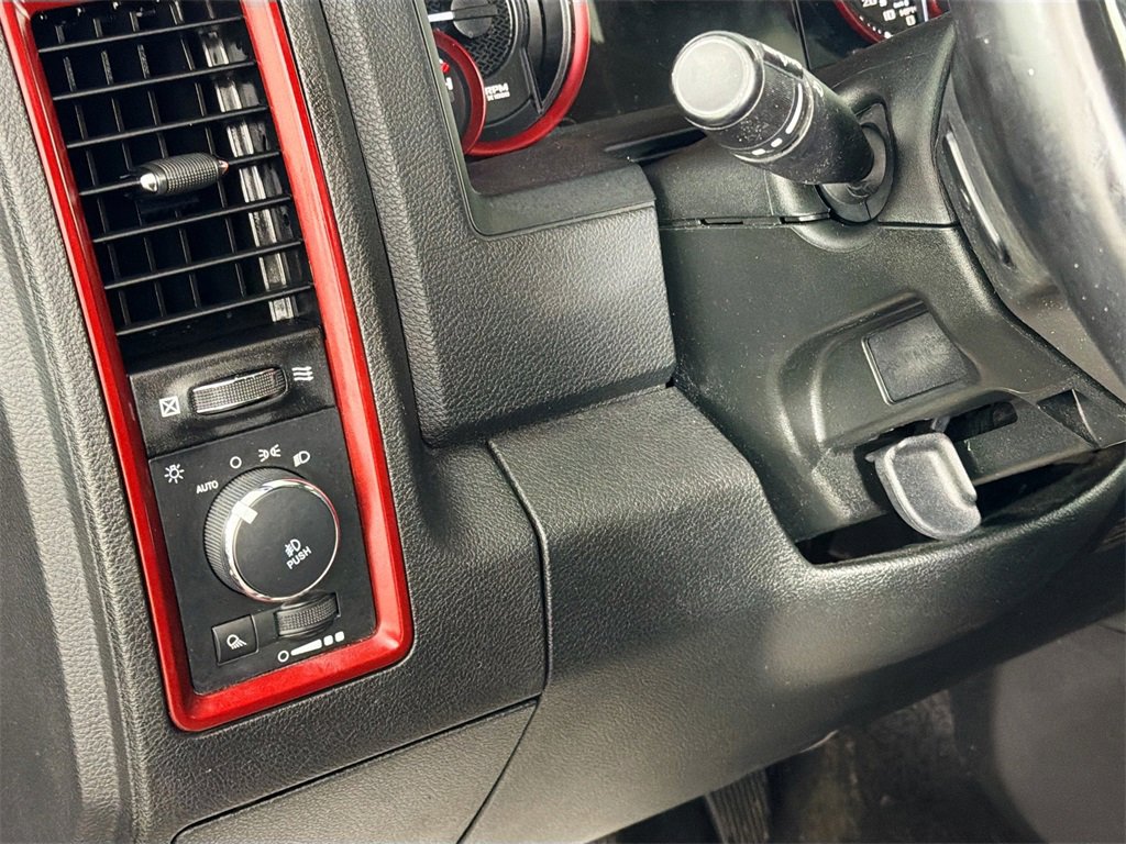 Used 2017 RAM 1500 Rebel w/ Luxury Group image 10