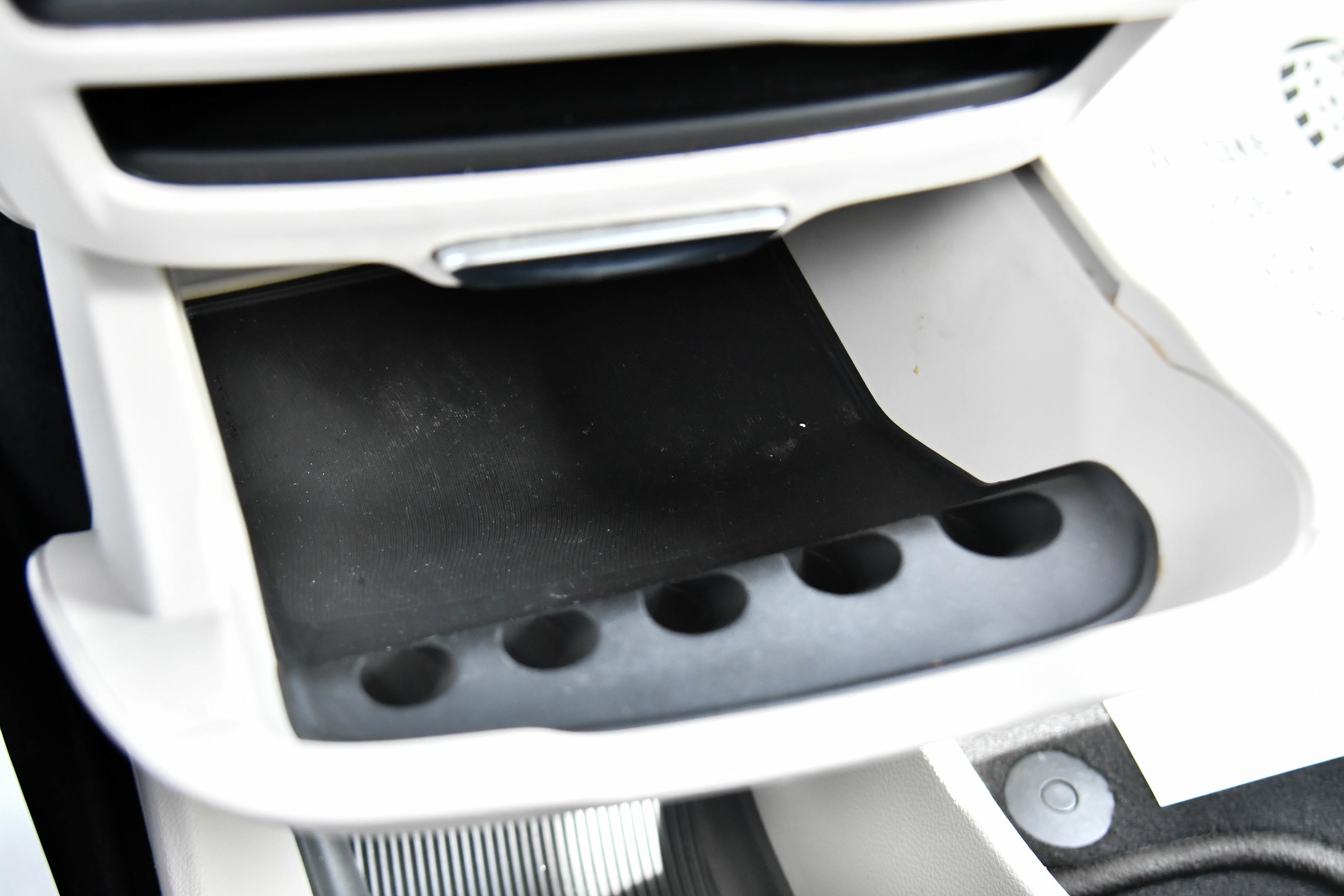 Used 2023 Chrysler Pacifica Touring-L image 27