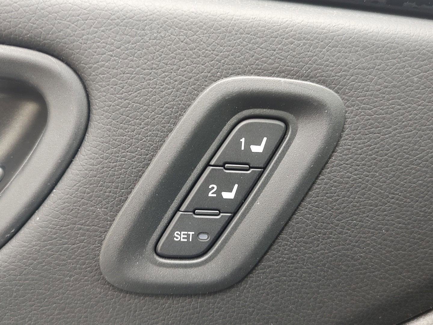 Used 2025 Honda Pilot Touring image 20