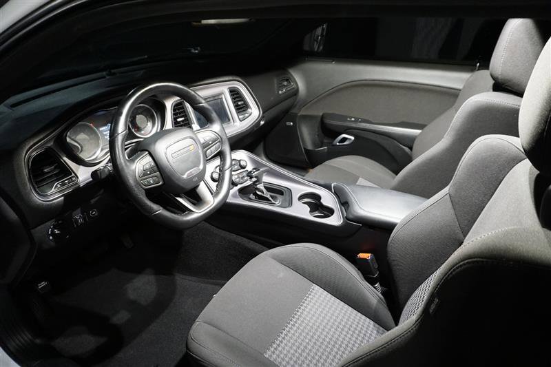 Used 2023 Dodge Challenger GT w/ Performance Handling Group image 15