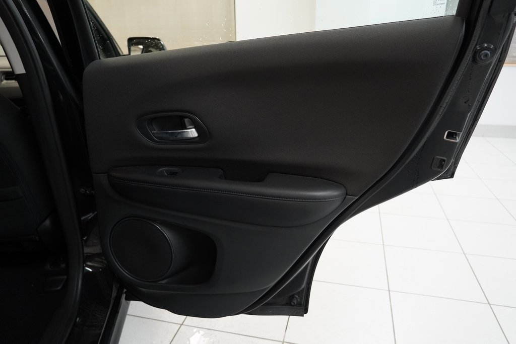 Used 2017 Honda HR-V LX image 26